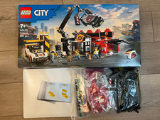 LEGO CITY Scrapyard with Cars
