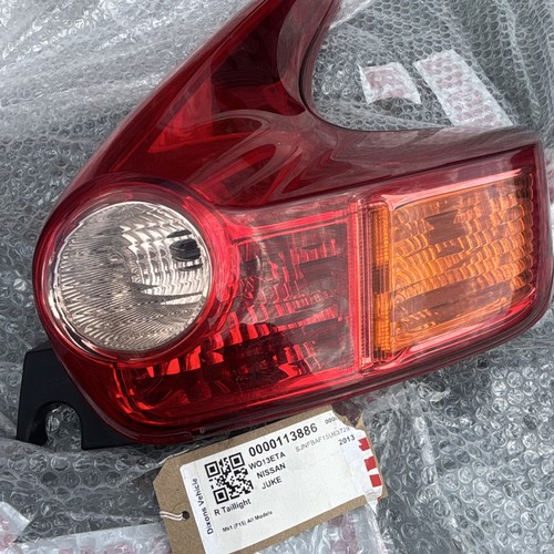 Nissan juke 2013 taillight - nissan, r