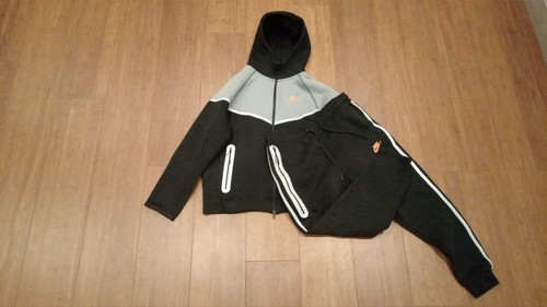 Nike tech fleece - tech, reflective