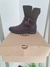 UGG Women's Simmens Brown Size
