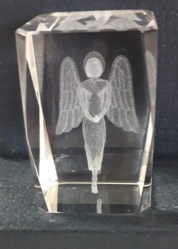 Glass walking angel octagon - walking,