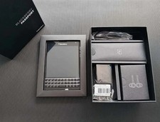 BlackBerry Passport Q30