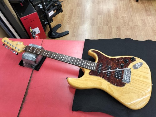 Legacy tribute electric - g&l,