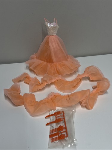 Vintage 1984 peaches - peaches, n