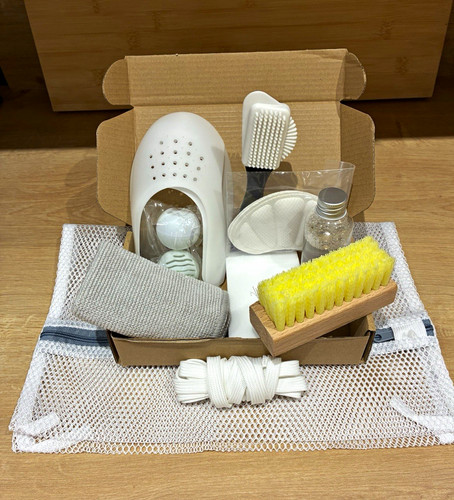 Running sneaker cleaning kit - running,