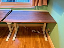Standing desk, aesthetic