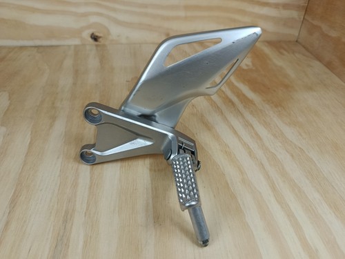 Honda cbr 1000 footrest - 1000,