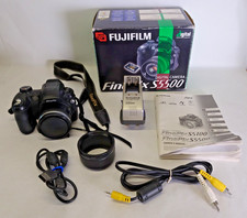 Fujifilm Finepix S5500 Digital Camera | Boxed with Manual, Charger and Cables