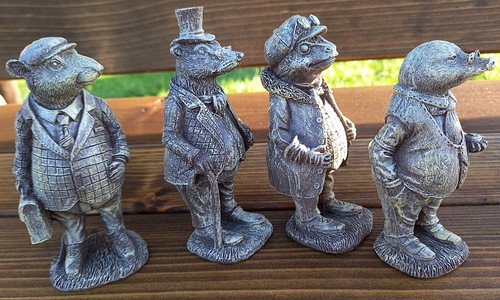 Wind the willows characters - in,