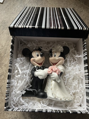 Disney mickey mouse - mickey, minnie