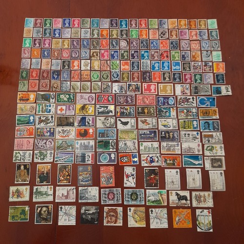 Job lot stamps 224 used - lot,
