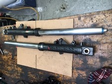 KAWASAKI ZX6R 1999 G2 FORKS STANCHIONS PARTS DAMAGED 