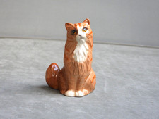 Royal Doulton seated ginger striped cat in VGC