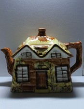 Vintage Cottage Ware Teapot Price Kensington England  845007 “Ye Old Cottage”