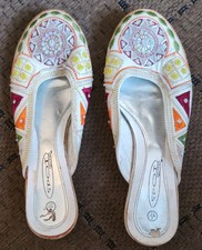Embroidered Khussa Shoes |