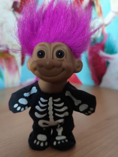 Russ troll halloween skeleton - troll,