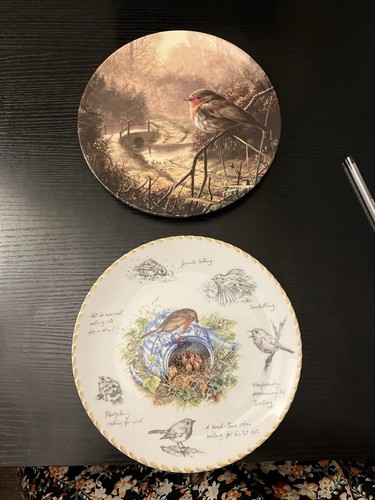 Collectors plates featuring - 2,