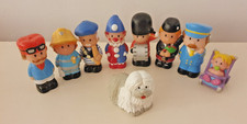 Happyland  Mixed figures