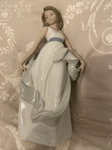 Nao lladro figurine 1343 - nao,