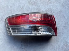 TOYOTA AVENSIS SALOON REAR BREAK LAMP OUTER LIGHT PASSENGER SIDE REAR 2009/2012