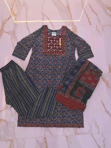 Blue and red pattered - blue,