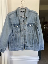 NWT Miss Guided 8 Oversize Denim Trucker Jacket Button Closure Light Blue Wash