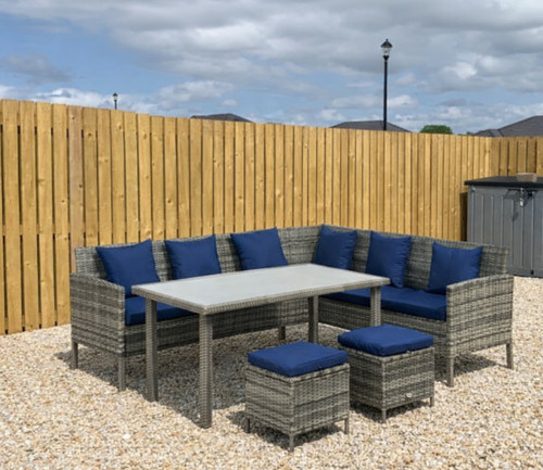 Large rattan dining set - large,