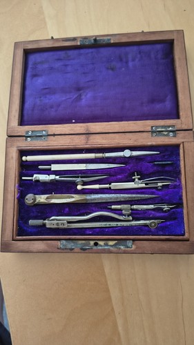 Antique mahogany cased - mahogany, set