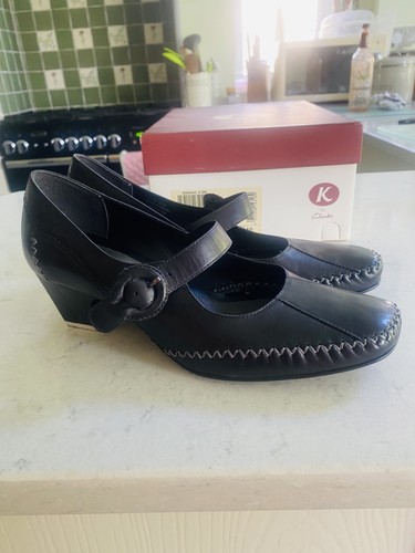 Clarks broad villa black - clarks,