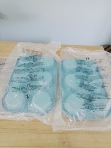 New pampered chef large muffin - pampered,