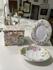 Laura Ashley Vintage “Close