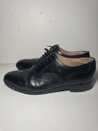 Loake black leather - black, wingtip