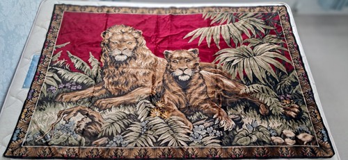 Vintage middle eastern rug - vintage, or