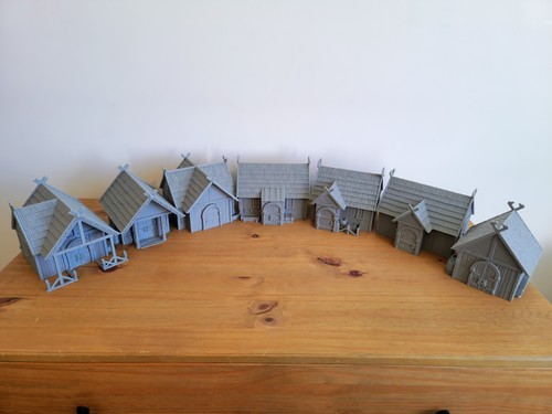 Fantasy model houses - model, scatter