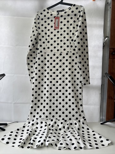 Boohoo black and - white, polka