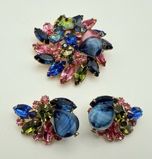 Vintage 3D Brooch & Earrings