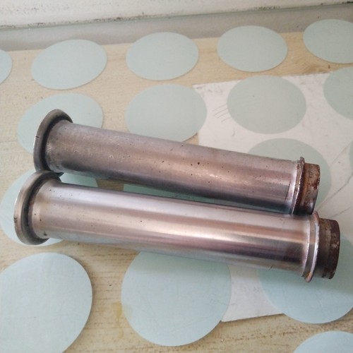 Triumph pushrod tubes - pushrod,