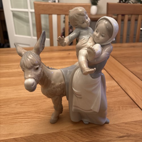 Rare retired large lladro - rare,