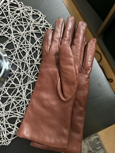 Women gloves made genuine - gloves, of