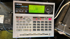 BOSS DR-880 - PROGRAMMABLE DRUM MACHINE