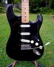 Fender Squier Stratocaster Silver Series Japan c1993 SKB hard case COLLECT ONLY