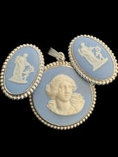 Wedgwood Jasperware Blue Pendant And Earrings Set Made In England | J1