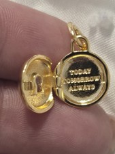 18k Gold Plated Sterling Silver Round Locket Charm + FREE BRACELET UK