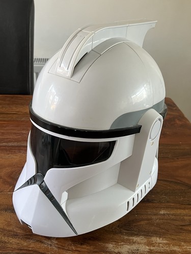 2008 star wars clone - star,