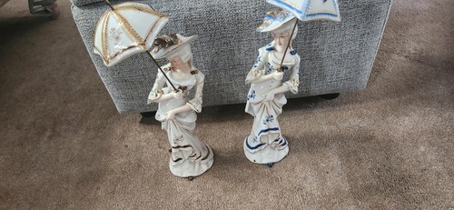 Unmarked glossy porcelain lady - glossy,