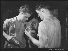 Tennessee. Riveting fuselage