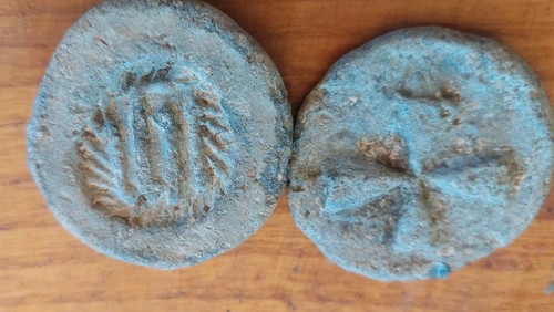 Early medieval trade weights - medieval,