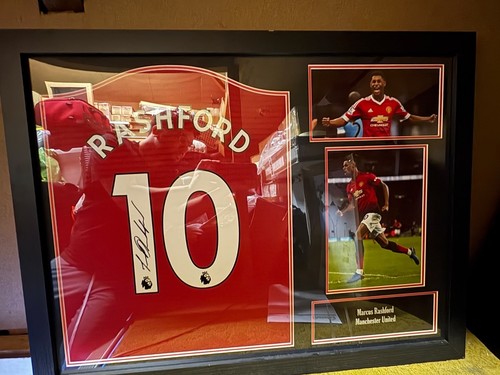 Marcus rashford signed - rashford,