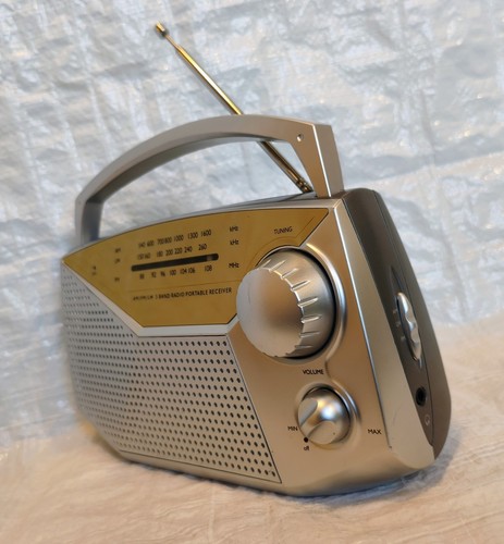 Woolworths r1000a vintage - woolworths,