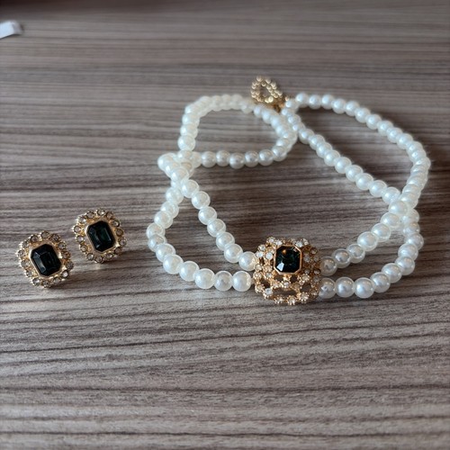 Vintage style faux pearl - vintage,